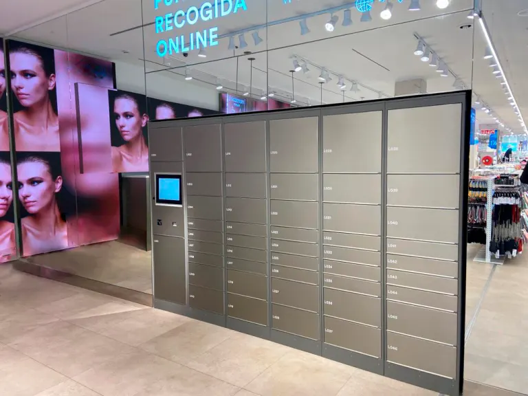 Green Smart Locker Solutions for Retail Industry