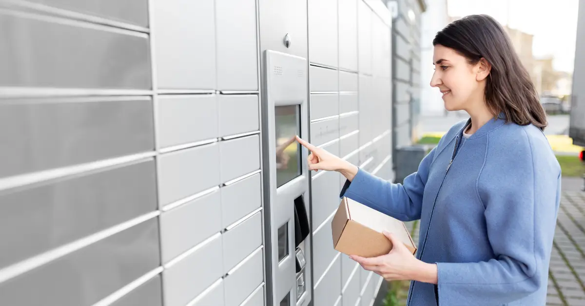 Green Logistics Smart Locker Solutions